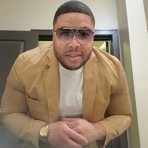 Meet your Posher, Donzell